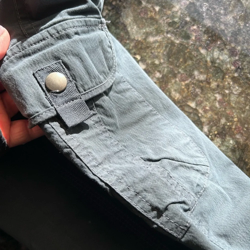 Kuhl Splash Roll Up Pants in Metal Blue. EUC. UPF 50. Quick dry. Hiking. - Picture 12 of 16